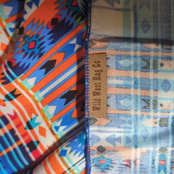 THE CANYONS SILK BLEND NECKERCHIEF - Picture 3 of 3